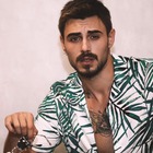 Grande Fratello Vip 2018, Francesco Monte bacia Fabio Basile