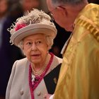 Elisabetta, pensionato chiede alla regina (per la terza volta) il test del Dna: scandalo a Corte