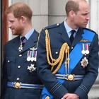 Kate Middleton e William, lo sgarbo di Meghan e Harry al compleanno del duca di Cambridge. Fan furiosi: «È tuo fratello»