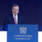 Draghi: «Il 77% degli italiani è vaccinato»