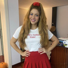 Shakira, ad Halloween si traveste da cheerleader per i figli: «Sono la vostra fan numero 1»