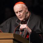 Pedofilia, cardinale di Washington McCarrick ridotto allo stato laicale dal Papa: «Abusò di seminaristi»