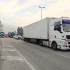Lavori terza corsia: cede un tratto di asfalto in A4 tra Veneto e Friuli Venezia Giulia