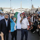Centrodestra in piazza a Roma con Salvini, Meloni e Tajani