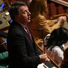 Matteo Renzi, show al Senato: «Liz Truss? 45 giorni sereni, serenissimi...». Meloni se la ride e applaude