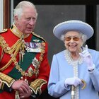 Giubileo della Regina, Carlo ringrazia la «mamma»: «Lei ride e piange con noi da 70 anni»