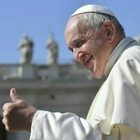 Papa ammette con un motu proprio le donne a leggere le letture durante la messa (ma non il Vangelo)