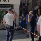 Venezia, morte choc: ex cameriere si spara davanti ai passanti