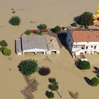 Barbara distrutta dall'alluvione, il sindaco Pasqualini: «Vietato venire in paese, non è un'attrazione turistica»