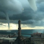 Tempesta di fulmini su Genova: due sfollati, colpita la Lanterna