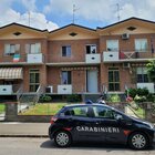 Modena, bimbo giù dalla finestra: è grave