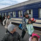 Ucraina, profughi: i Paesi Ue ne hanno accolti 2,2 milioni, la Gran Bretagna solo 300. L'Ira della Francia. La mappa nazione per nazione