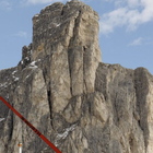 Alpinista sulle Dolomiti precipita per 40 metri e muore sul colpo sotto gli occhi della compagna