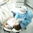 Finti dentisti nello studio super lusso: nei guai due sessantenni