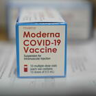 Vaccino Moderna, prima dosi in Italia dalla prossima settimana dopo l'ok Ema