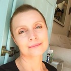 Sabrina Paravicini e la lotta contro il cancro: «Mio figlio appena mi vede la mattina mi chiede un abbraccio»