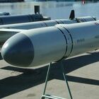 Mosca schiera navi con 30 missili Kalibr
