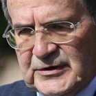 Prodi: «Commissione Ue avrebbe dovuto sbattere i pugni sul tavolo»