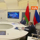 Ucraina, al via test strategici russi. Putin osserva dalla situation room con Lukashenko
