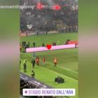 Calcio, Mihajlovic torna in panchina: accoglienza da brividi