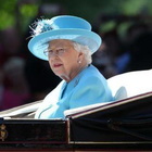 Covid, finanze della Regina Elisabetta colpite da un deficit di 25 milioni: cosa è costretta a fare