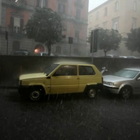 Bomba d'acqua a Napoli, gli effetti del maltempo