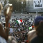 No Vax, blitz della polizia: pianificavano violenze armate a Roma: «Facciamo saltare camion delle tv»