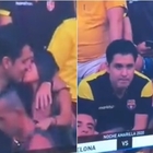 Tradimento in diretta tv: bacia l'amante allo stadio durante la partita di Del Piero