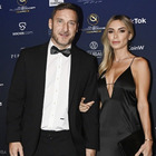 Totti-Ilary Blasi, «con Noemi Bocchi lui è davvero felice»: lo scoop del paparazzo fa il giro del web