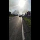 Vigili del fuoco a terra: i soccorsi del motociclista investito dall'esplosione
