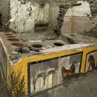 Scavi di Pompei, la scoperta straordinaria: ritrovata una "tavola calda" perfettamente conservata. C'è ancora il cibo