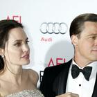 Angelina Jolie fa causa (anonima) all'Fbi: «Perché non avete arrestato Brad Pitt?»
