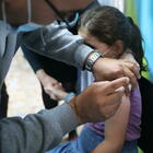 Vaccino con dose booster ai bambini, Locatelli da Fazio: «Al momento da 18 anni in su»
