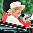 Regina Elisabetta, evitare "oggetti non floreali" come omaggio: il motivo della richiesta