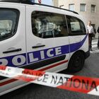 Parigi choc, bambina di tre anni trovata morta in una lavatrice: il corpo scoperto dal padre