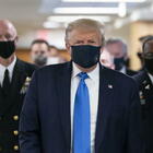 Coronavirus, Trump fa dietrofront: «I patrioti indossano la mascherina»
