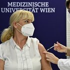 Austria, lockdown solo per i non vaccinati: dopo il green pass arrivano le chiusure selettive