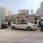 Terremoto di 7.0 al largo dell'isola greca di Samos. Terrore in Turchia: 20 edifici crollati a Smirne