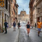 Fase 2, Roma e l'ansia di ricostruire: si apre con il metro in mano