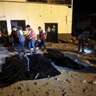 Libia, attacco aereo a centro migranti: almeno 40 morti e 80 feriti