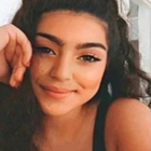 Adolescente morta dopo essere caduta dal 4° piano mentre scattava un selfie: il video choc ripreso dalle telecamere di sicurezza