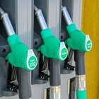 Carburanti, il prezzo della benzina torna a aumentare: 1,9 euro al litro in modalità self. Col servito sopra i 2 euro