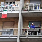 Flash-mob dai balconi di martedì 17 marzo: appuntamento alle 18. Come partecipare: "Tanto pe' canta'"