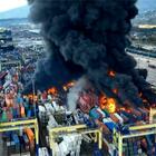 Terremoto Turchia, vasto incendio nel porto di Iskenderun