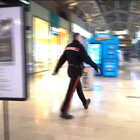 Assago, 1 morto e 5 feriti in centro commerciale: i soccorsi