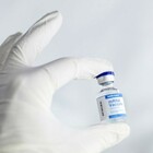 Nuovo vaccino aggiornato a Omicron, atteso l'ok di Ema e Aifa: ecco quando potrebbe arrivare