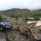 Alluvione a Ischia, si cercano i dispersi. Prefetto: «Nessuna vittima accertata». Case crollate, famiglie isolate