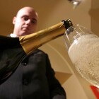 Champagne, allarme bollicine: senza più eventi niente vendemmia. Prezzi alle stelle