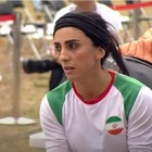 Elnaz Rekabi, scomparsa l'atleta iraniana che ha gareggiato senza velo. L'ambasciata: «È tornata a Teheran»