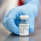 Vaccino AstraZeneca, studio su Lancet: «Efficace al 76% dopo una dose, con il richiamo arriva all'82%»
